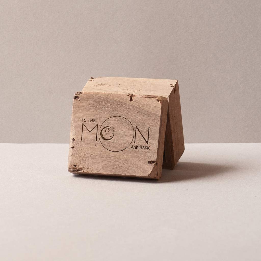Caja musical de madera de haya Fly me to the moon and back